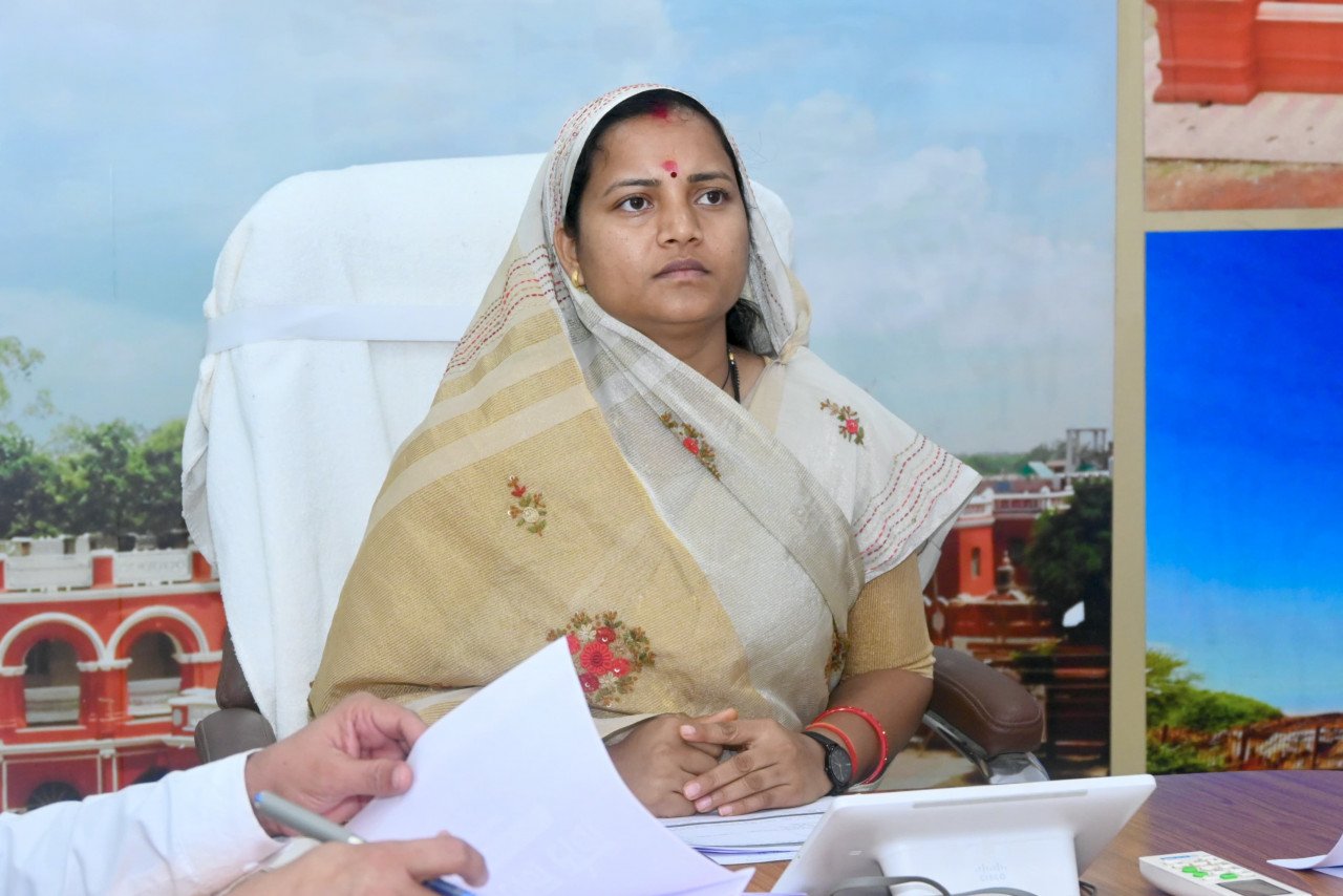 सेवा संकल्प अभियान और राष्ट्रीय पोषण माह की गतिविधियों की मंत्री लक्ष्मी राजवाड़े ने की समीक्षा