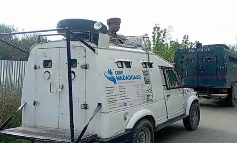 NIA Raid in Kashmir: कश्मीर में 7 जगहों पर NIA की छापेमारी,