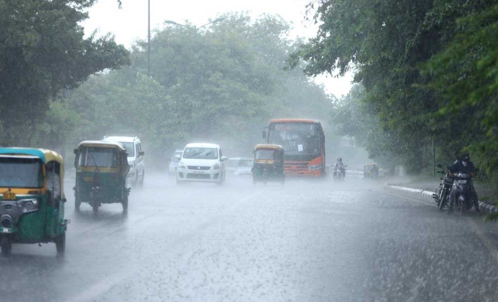 MP Weather Update: अंडमान में बना सिस्टम बढ़ाएगा बारिश, 4 दिन कई जिलों में बरसेंगे बादल