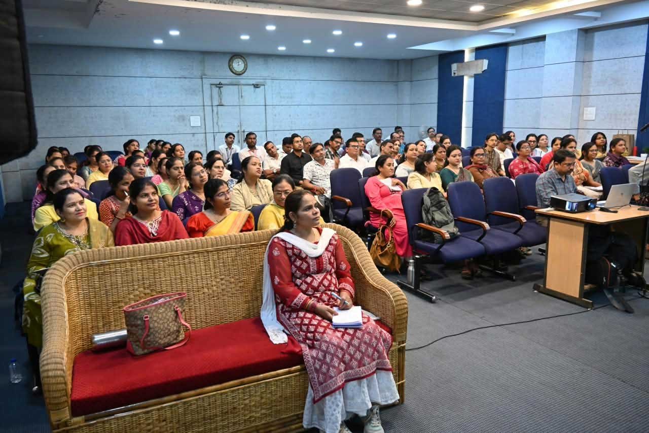 गणित के डर को आकर्षण में बदलने गतिविधि आधारित शिक्षण पर शिक्षकों को मिला व्यावहारिक प्रशिक्षण