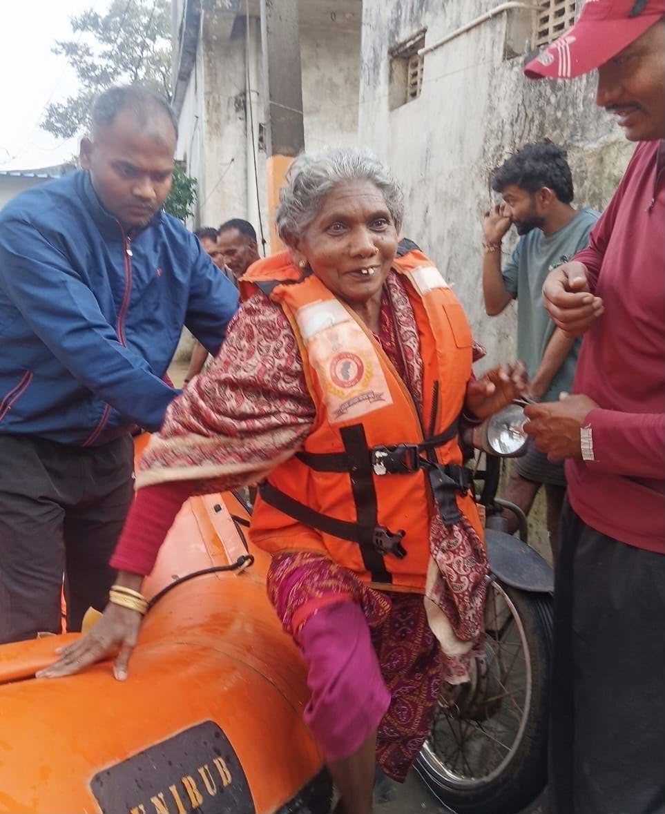  चक्रवाती तूफान ‘अर्नब’ के असर, बस्तर में डैम से पानी छोड़े जाने के कारण बढ़ी बाढ़ की संभावना, बचाव एवं राहत अभियान जारी