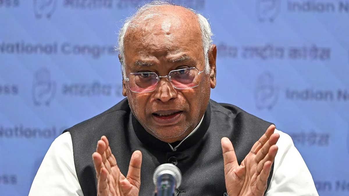 SIR, EVM और वोटर लिस्ट पर बरसे खरगे, INDIA गठबंधन के सामने रखी 6 मांगें