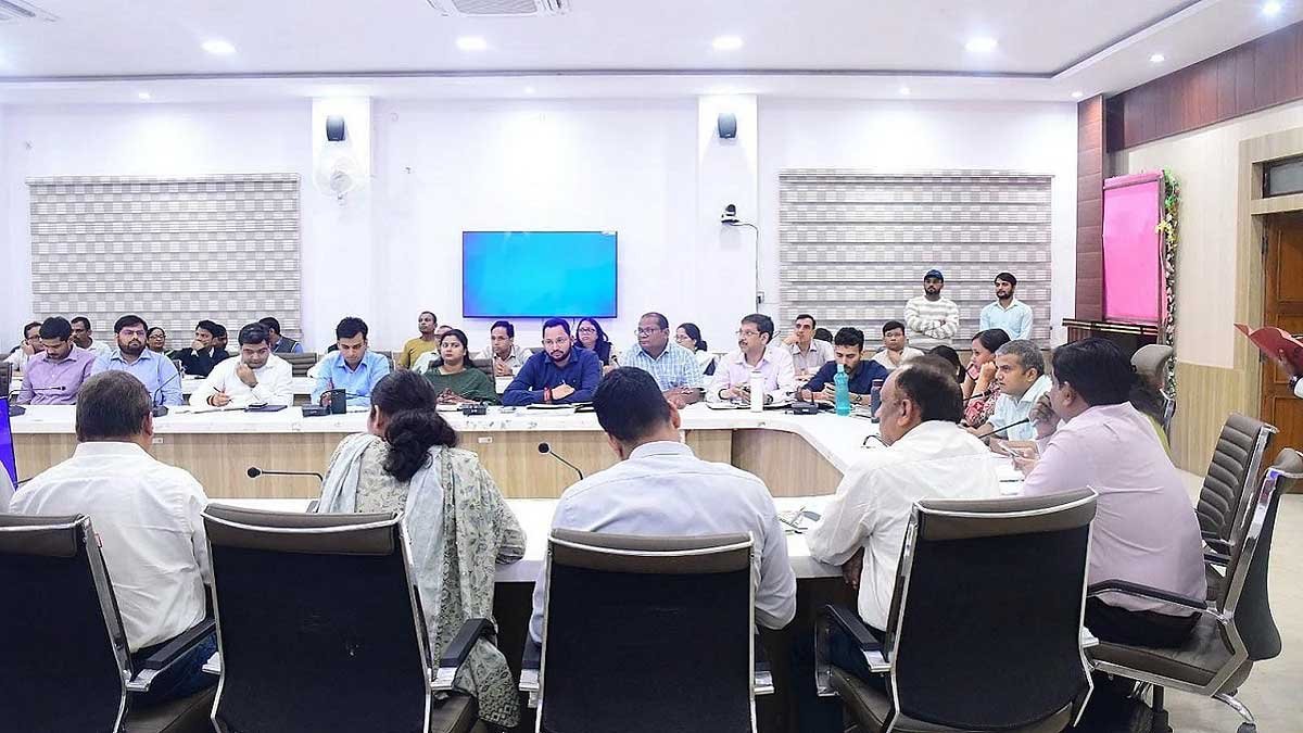 यूपी बोर्ड परीक्षा 2027: नकल रोकने के लिए प्रयागराज प्रशासन का बड़ा कदम, स्कूलों की होगी जांच