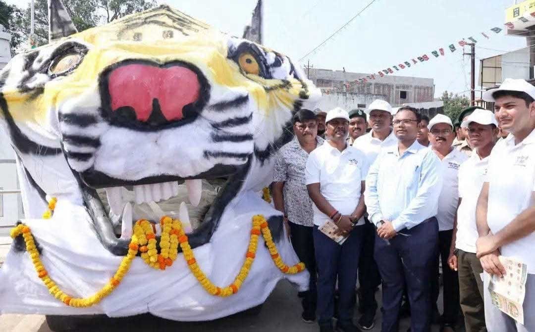  वन्यजीव संरक्षण का संदेश लेकर गांव-गांव पहुंचेगा ‘बाघ रथ’, वन मंत्री श्री केदार कश्यप ने दिखाई हरी झंडी