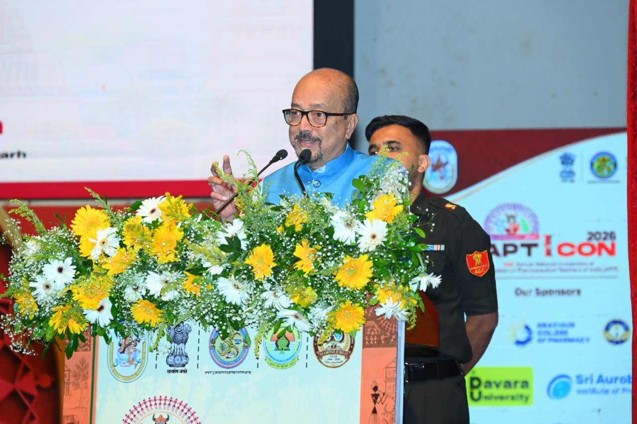 दवाएं सस्ती हों, ग्रामीणों तक पहुंचे इलाज, नकली दवाओं पर लगे रोक – राज्यपाल डेका