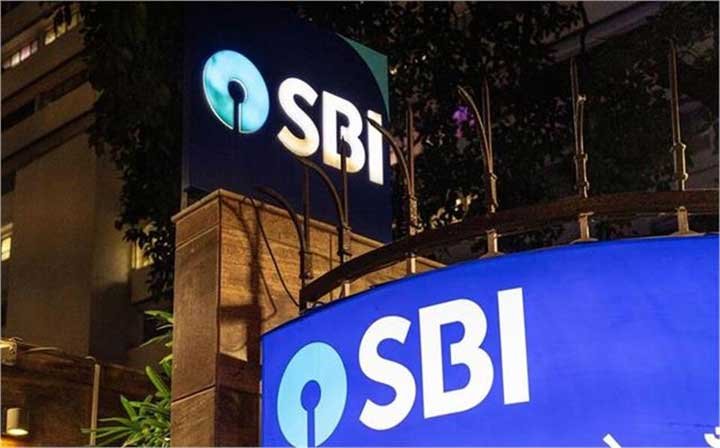 SBI Data Breach: कहीं आपका डेटा तो नहीं हुआ लीक? बैंक ने प्रभावित ग्राहकों को भेजा मैसेज
